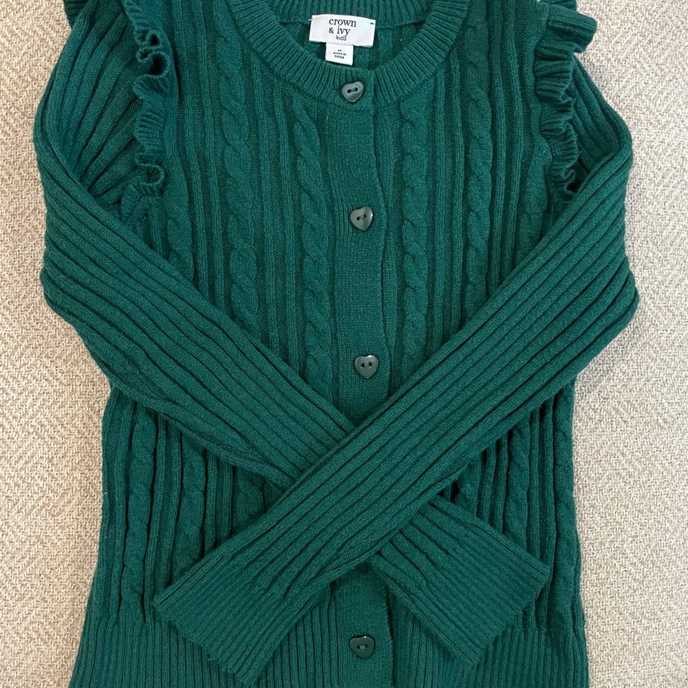 Crown & Ivy Green Cable Knit Sweater
